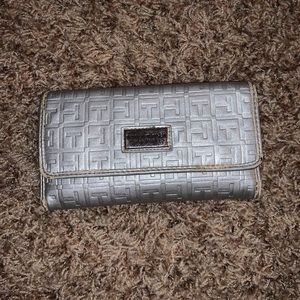 Tommy wallet